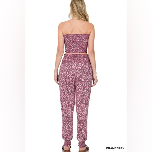 Zenana Outfitters Pink Leopard Print Jumpsuit - Picture 4 of 9